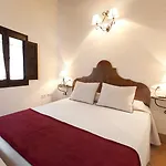 Casa Del Capitel Nazari 3* Granada