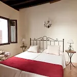 Casa Del Capitel Nazari