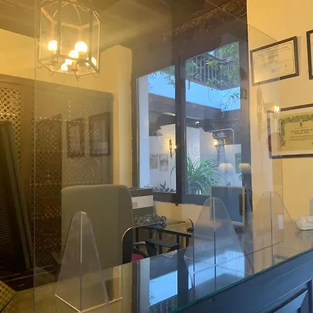 Casa Del Capitel Nazari 3*
