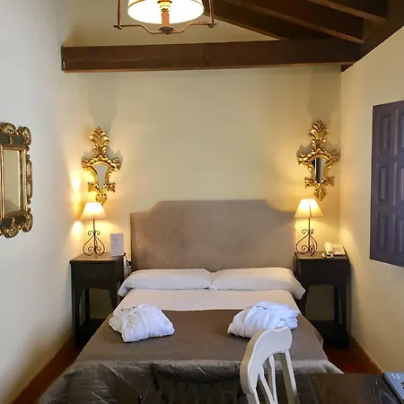 Casa Del Capitel Nazari Отель