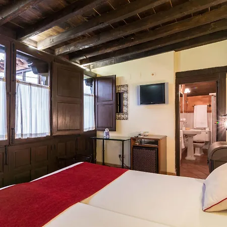 Отель Casa Del Capitel Nazari