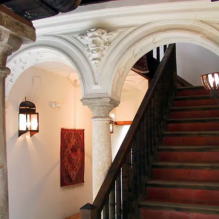 Casa Del Capitel Nazari