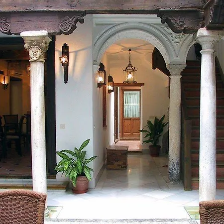 Casa Del Capitel Nazari 3*