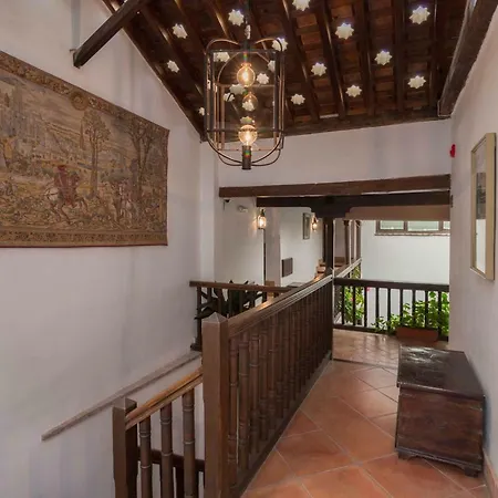 Casa Del Capitel Nazari 3* Granada